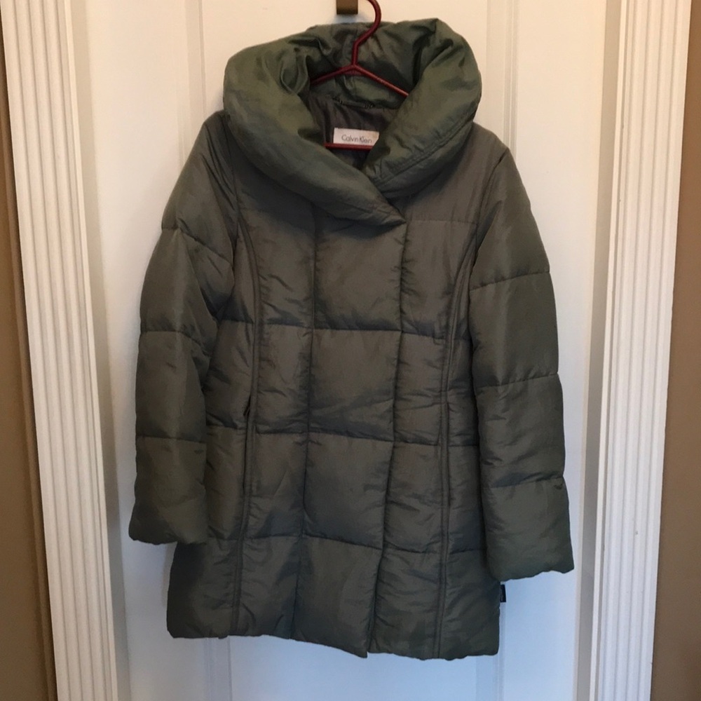Calvin Klein Women's Sage Green Puffer Coat Size Small